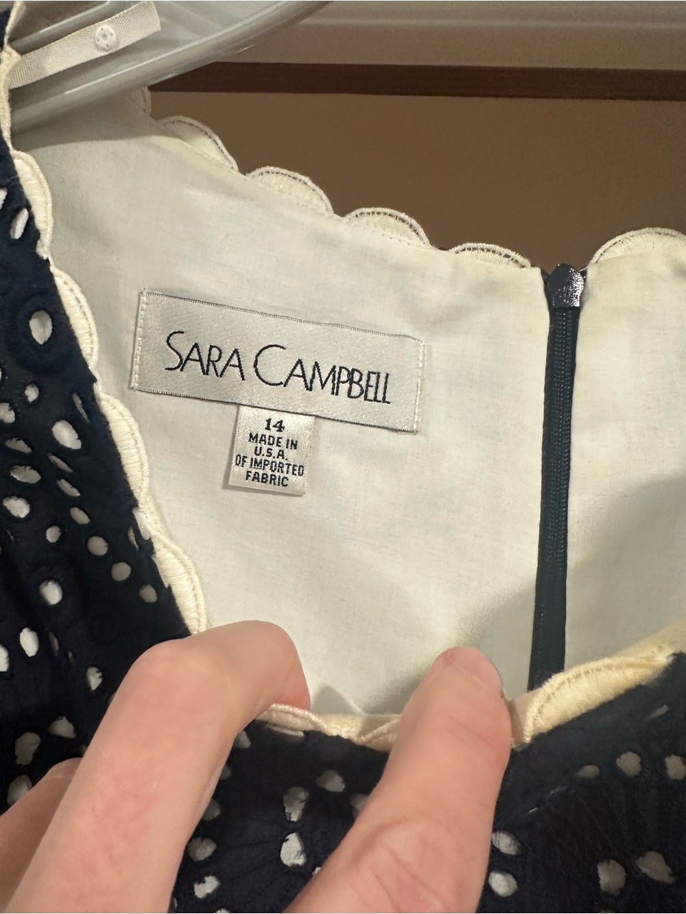Sara Campbell Navy Eyelet Sleeveless Shift Dress with Cream Trim - Picture 3 of 4